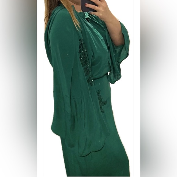 Zara long-sleeve emerald green dress with black beaded embellishments - Picture 7 of 9